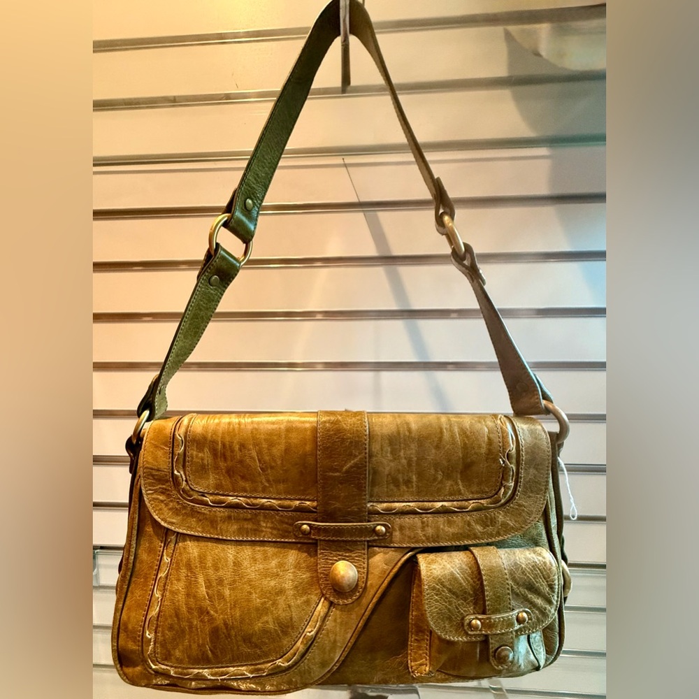 NWOT Stylish Olive green Genuine Leather Bag. Charles David - Designer Direct
